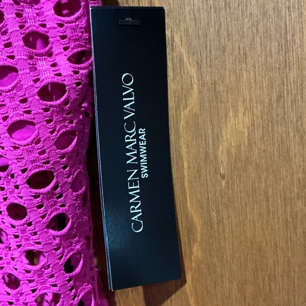 Carmen Marc Valvo Ultra Pink Crochet Overlay One Piece Swimsuit Size 16 - NWT - Picture 4 of 6